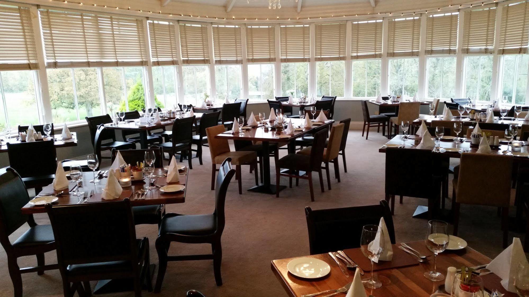 New Forest Estate Lodges Tyrrellspass Εξωτερικό φωτογραφία